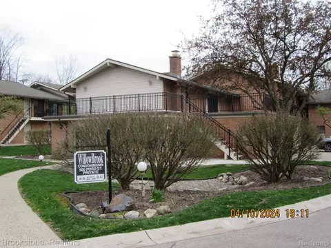 500 Ford St #D4, Plymouth, MI 48170