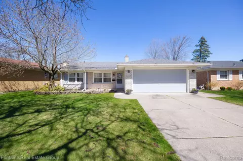 36274 Lyndon St, Livonia, MI 48154