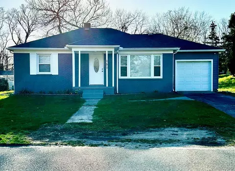 151 University Dr, Oceola, MI 48843 photo 1