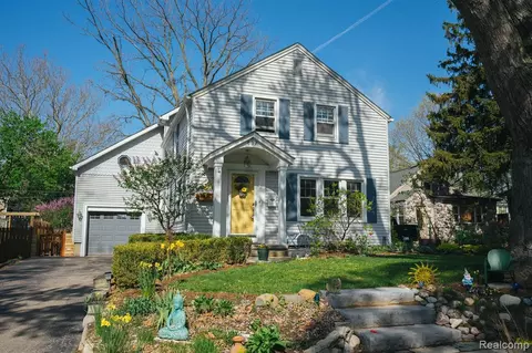 607 Blunk St, Plymouth, MI 48170