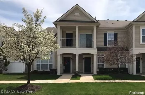 6102 Addington Dr, Commerce, MI 48390