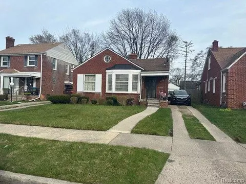 10802 Beaconsfield St, Detroit, MI 48224
