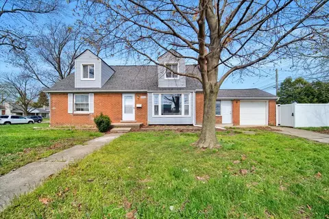 6802 Mayburn St, Dearborn Heights, MI 48127