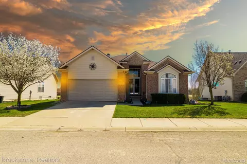 70274 Sunny Brook Ln, Richmond, MI 48062