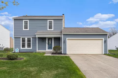 44736 Huntington Dr, Novi, MI 48375