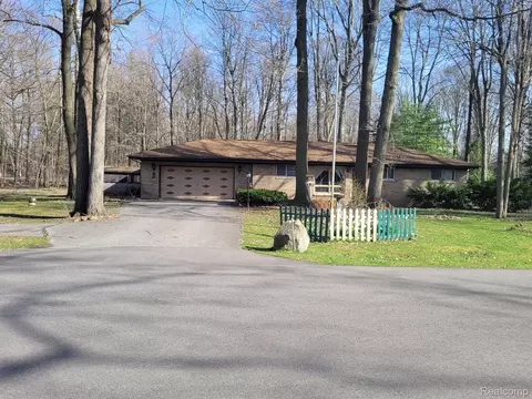 3433 Josephine Ln, Mason, MI 48854