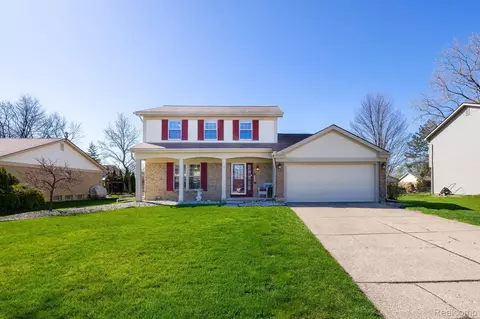 40375 Franklin Mill St, Novi, MI 48375