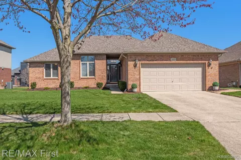 21889 Chrome Bolt Dr, Macomb, MI 48044
