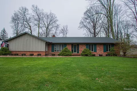 46275 Sterritt St, Utica, MI 48317