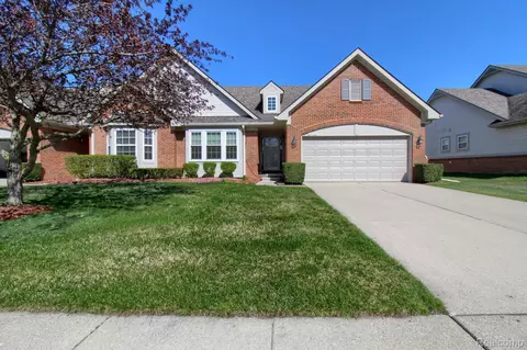 23931 N Park Dr, Huron, MI 48164