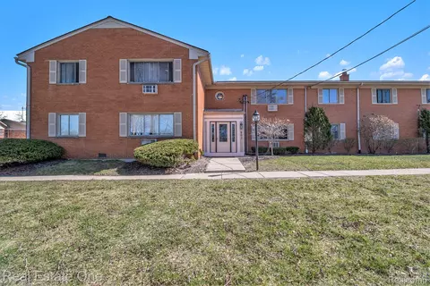 803 Plate St #104, Rochester, MI 48307