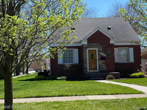 16805 Philomene Blvd, Allen Park, MI 48101