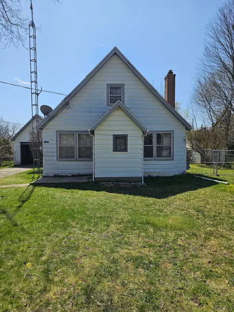 1336 Gram St, Burton, MI 48529