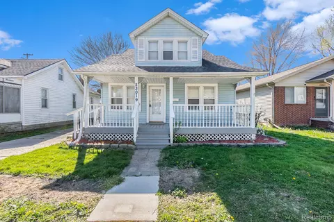 23019 Donald Ave, Eastpointe, MI 48021