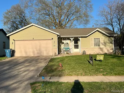 4764 Wolf Run Ave SE, Grand Rapids, MI 49548
