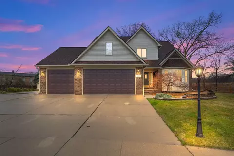 14114 Calf Is, Gibraltar, MI 48173
