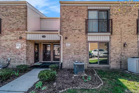 18005 University Park Dr 57 5 Dr #57, Livonia, MI 48152