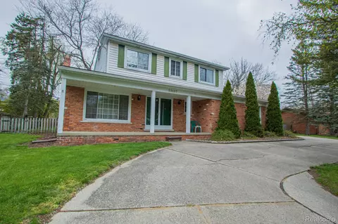 53637 Wolf Dr, Shelby Township, MI 48316