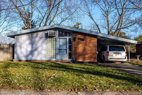 29590 Everett St, Southfield, MI 48076