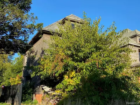 6769 Scotten St, Detroit, MI 48210