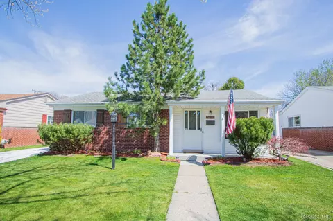 28020 Greater Mack Ave, Saint Clair Shores, MI 48081
