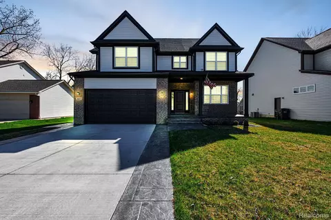3627 Cone Ave, Rochester Hills, MI 48309