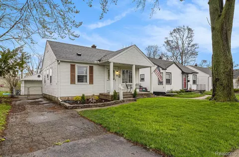 28954 Block St, Garden City, MI 48135