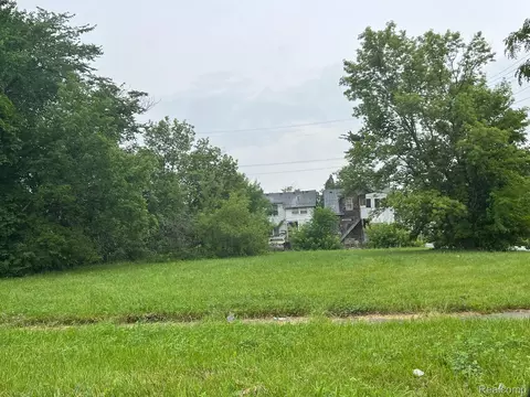 2430 Elmhurst St, Detroit, MI 48206