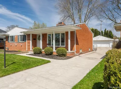 4130 Springer Ave, Royal Oak, MI 48073