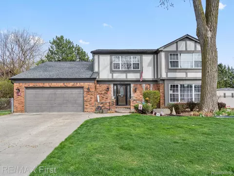 36760 Tessens Dr, Clinton Township, MI 48035