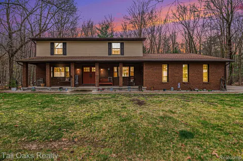 12235 Ithaca Rd, Saint Charles, MI 48655