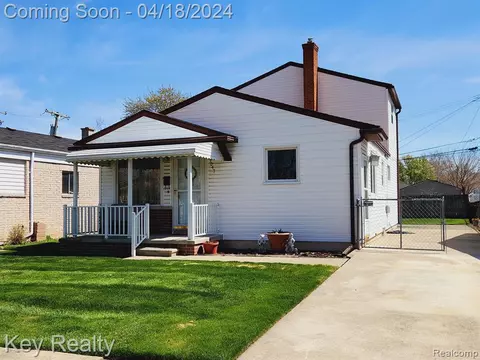 13047 Helen St, Southgate, MI 48195
