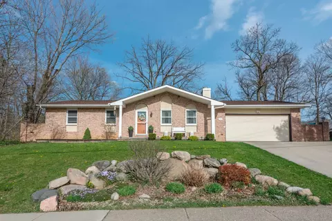 459 S 3rd St, Brighton, MI 48116