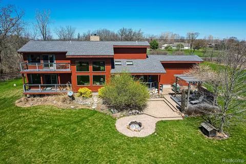 3522 E North Territorial Rd, Northfield, MI 48105