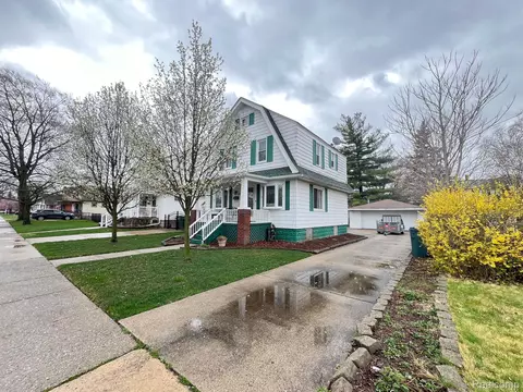 2934 Queen St, Dearborn, MI 48124 photo 1