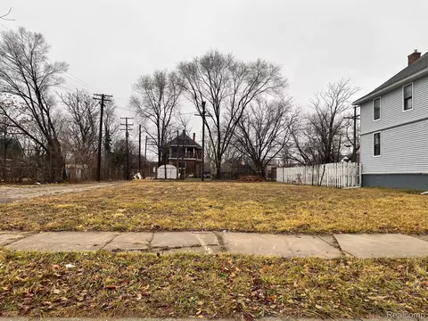 1764 Calumet St, Detroit, MI 48208