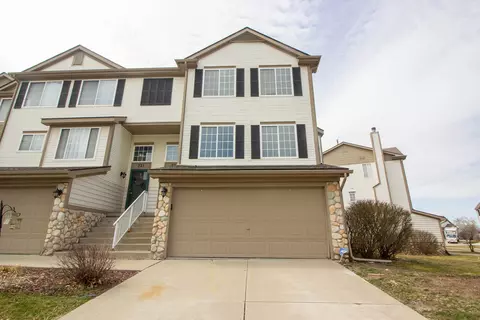 223 Oak Ridge Dr, Pontiac, MI 48341