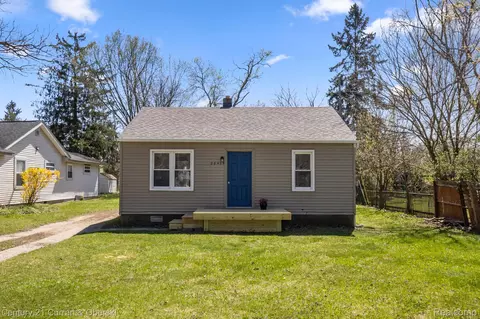 28425 Shiawassee Rd, Farmington Hills, MI 48336