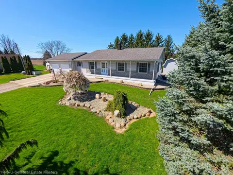 5417 North Rd, Clyde, MI 48049