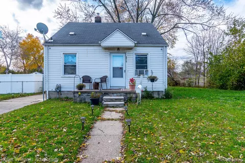 6515 Ashton Ave, Detroit, MI 48228