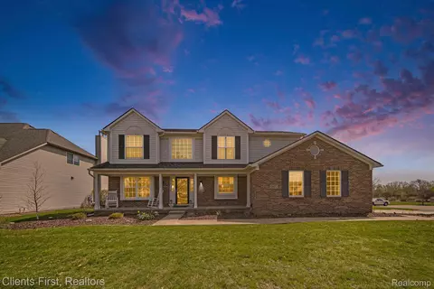 1402 Auston Ln, Chelsea, MI 48118