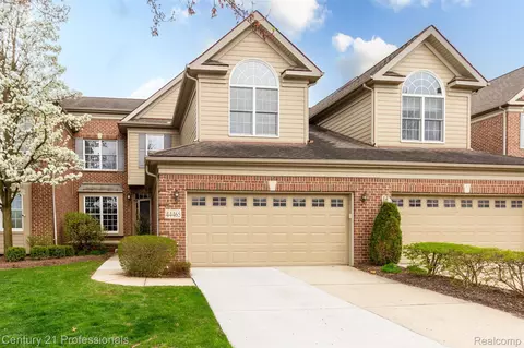44465 Broadmoor Blvd #176, Northville, MI 48168