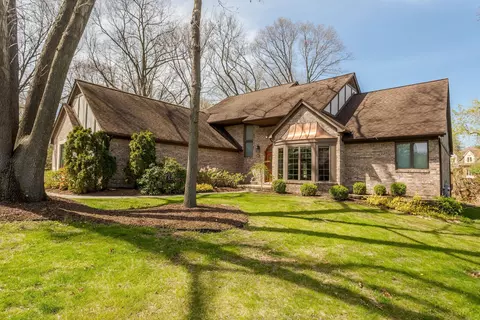 6165 Woodcock Crt Ct, Washington, MI 48094