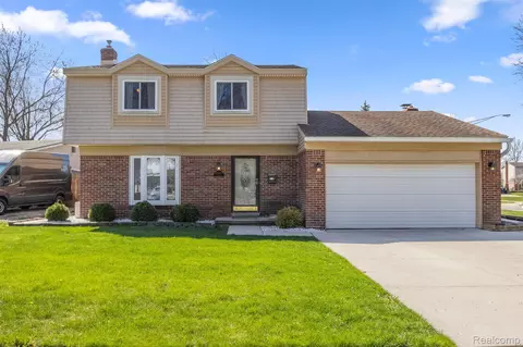 43921 Arlington Rd, Canton, MI 48187