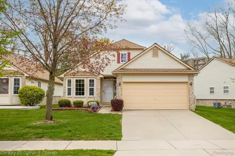 30276 Vassar St, Livonia, MI 48152