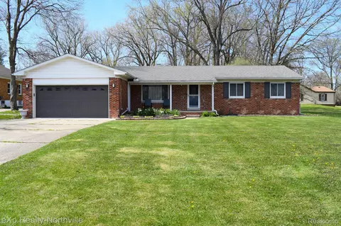 15099 Santa Anita St, Livonia, MI 48154