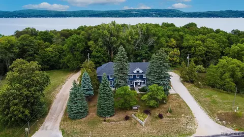 5908 Frankfort Hwy, Benzonia, MI 49616