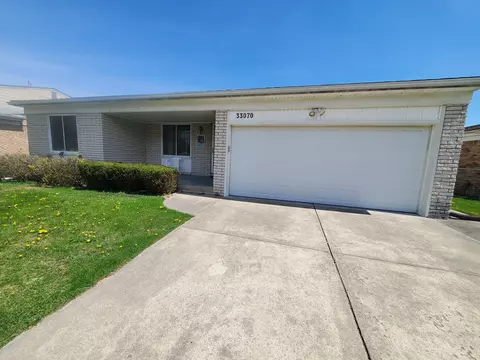 33070 Ione Dr, Sterling Heights, MI 48310