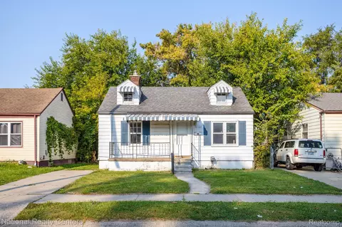 21165 Eastwood Blvd, Warren, MI 48089