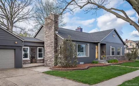 8628 Jewett Ave, Warren, MI 48089
